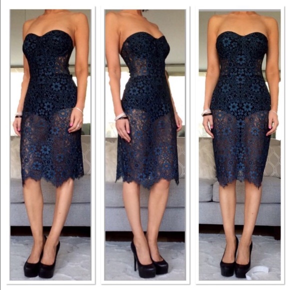 ❌❌❌ SOLD ❌❌❌For Love & Lemons - Picture 4 of 4