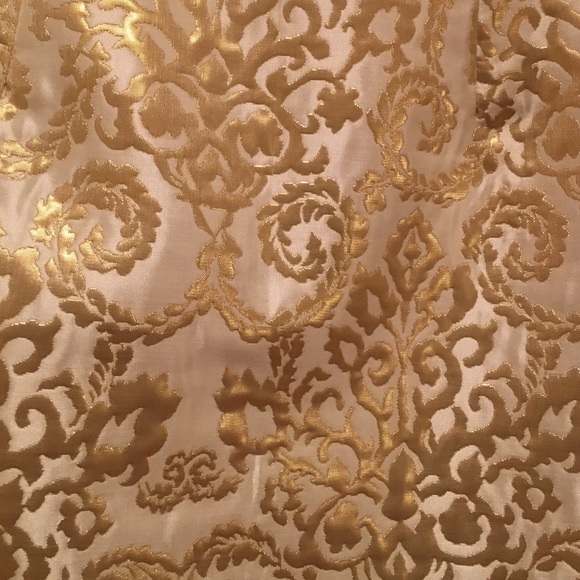 Sunny Leigh - Size 2- Cream & Gold Pencil Skirt. - Picture 2 of 4