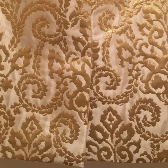 Sunny Leigh - Size 2- Cream & Gold Pencil Skirt. - Picture 4 of 4