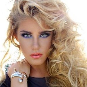 Meet your Posher, Lexi