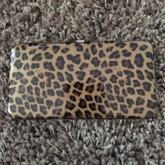 Snap wallet