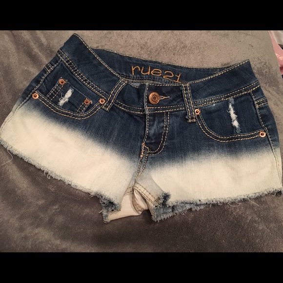 Rue 21 Ombré Jean Shorts