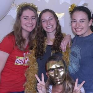 Meet your Posher, Tova