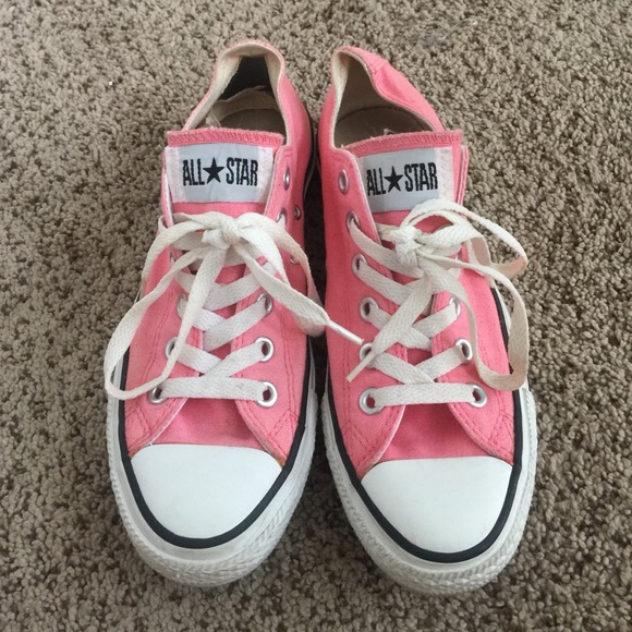 Pink Converse All Stars