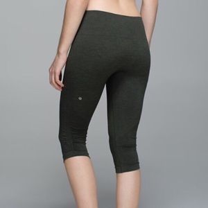 Lululemon In the Flow ll Crop