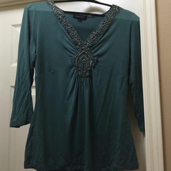 Blouse teal color
