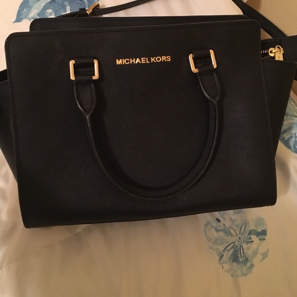 Michael Kors purse