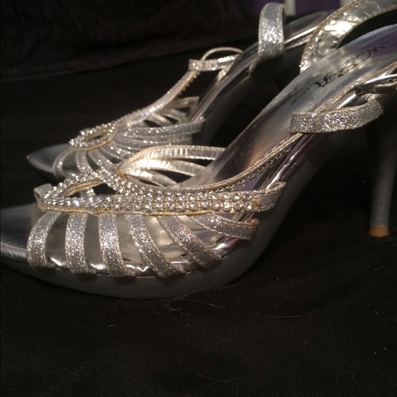 Formal heels - Picture 2 of 4