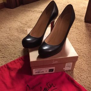 Christian Louboutin Shoes - Christian Louboutin Black Pumps Christian Louboutin Shoes - Christian Louboutin Black Pumps