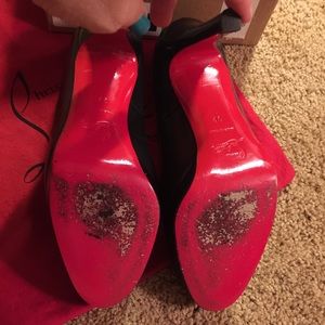 Christian Louboutin Shoes - Christian Louboutin Black Pumps Christian Louboutin Shoes - Christian Louboutin Black Pumps