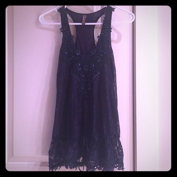 🎉SALE🎉 NWOT Free people lace sequin to