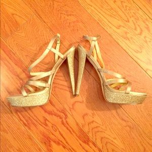 Gold, size 8 Nine West platform heels