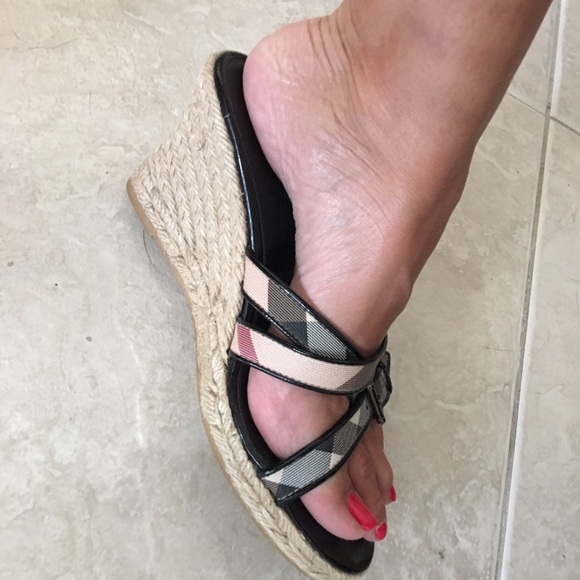 Burberry wedges - Picture 1 of 3