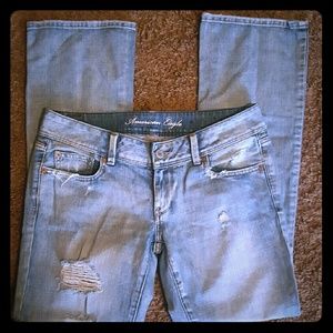 American eagle size 8 slim bootcut jeans!
