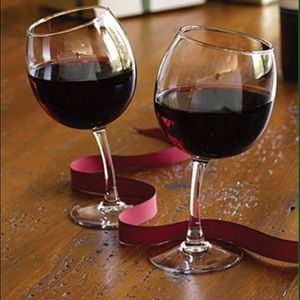 (4) Tipsy Wine Glasses