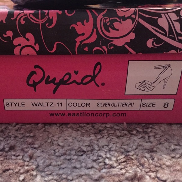 Sparkly Qupid homecoming heels! Size 8. - Picture 4 of 4