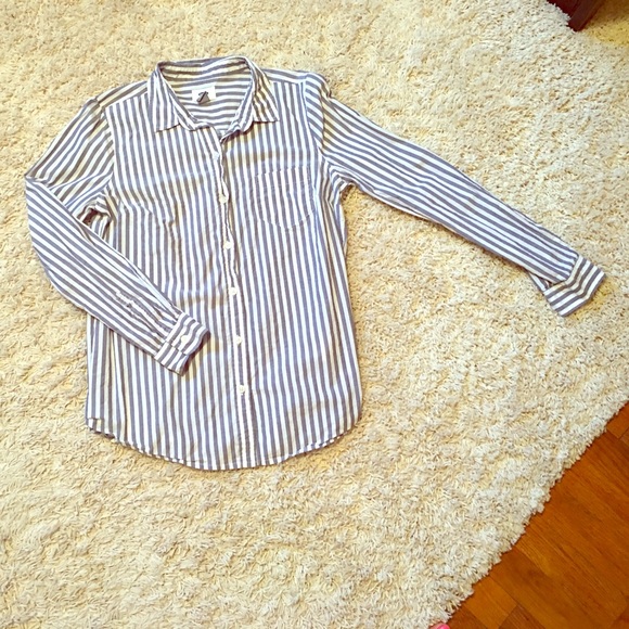 Old Navy blue striped button down