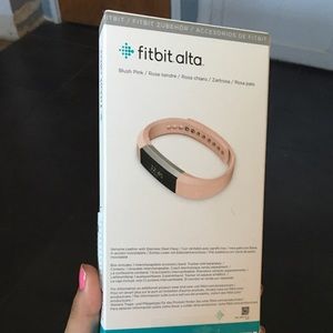 FitBit Alta w/ black band & extra rose gold band
