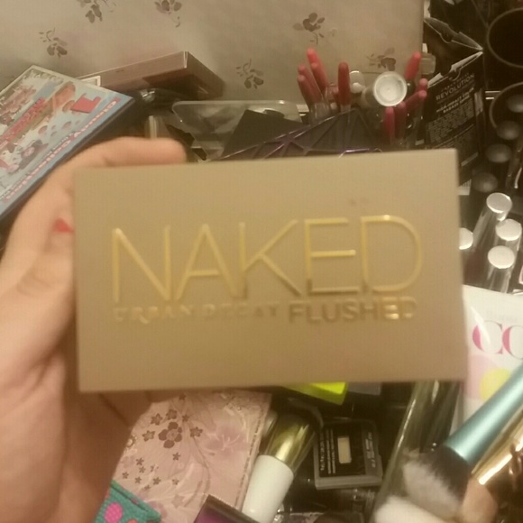 Urban decay flushed