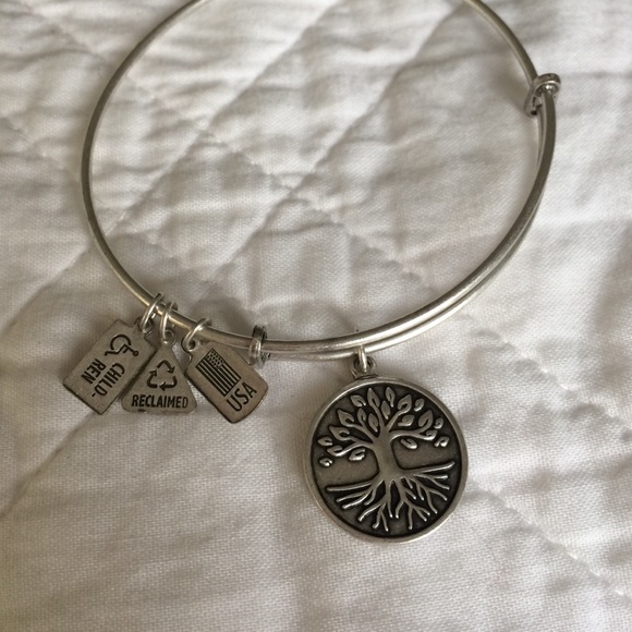 Wind & Fire Jewelry - Wind & Fire tree of Life bangle