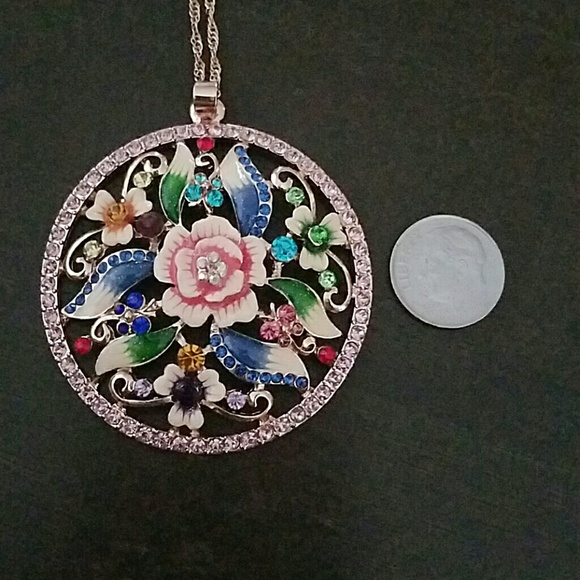 GORGEOUS Oil Painted Peony Pendant - Picture 2 of 2