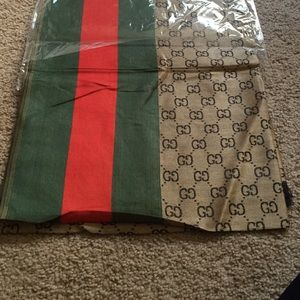 Gucci scarf