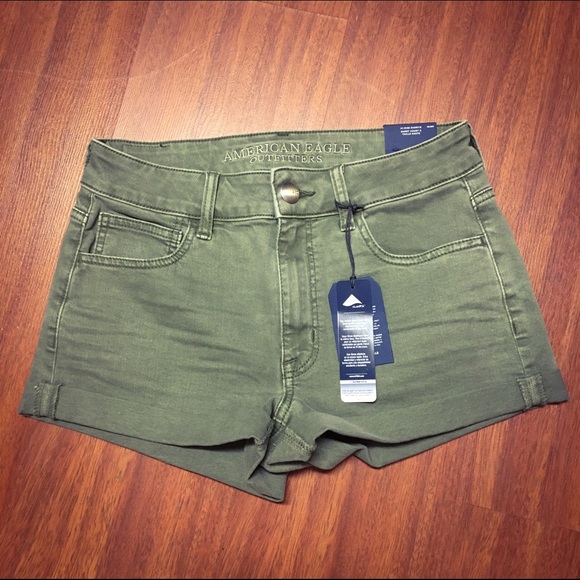 ❌SOLD on Ⓜ️❌AEO Hi-Rise Shortie Denim X