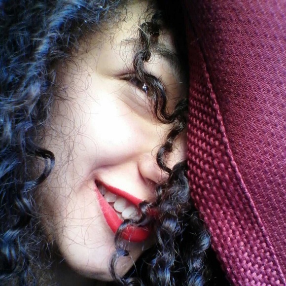 Meet your Posher, Leigh - Picture 3 of 3