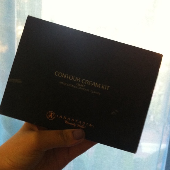 Anastasia cream contour kit- Light