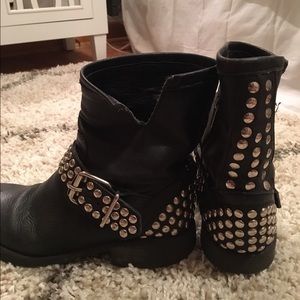 Steve Madden studded black biker boots. Size 7.5