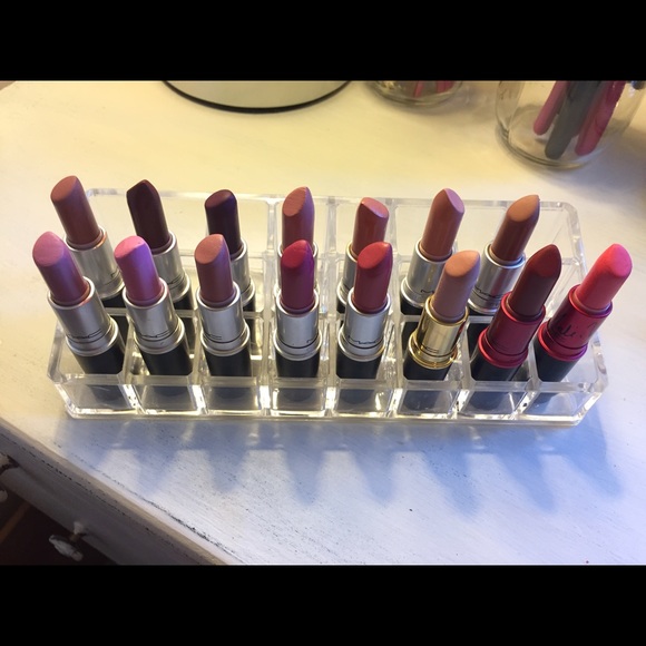 MAC lipstick bundle.