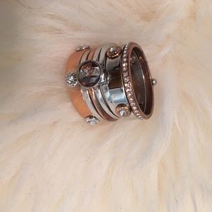 Henri Bendel ring