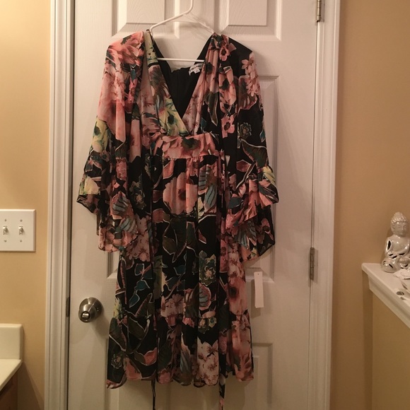 Flowery flowing dress
