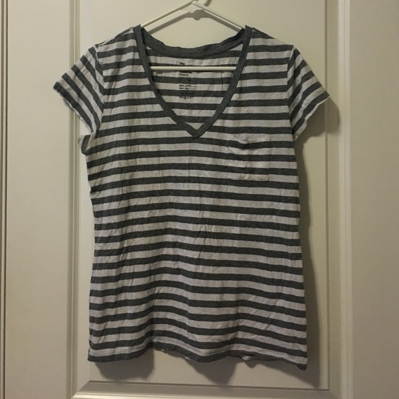 GAP gray and white striped V-Neck tee