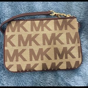 Michael Kors Wristlet