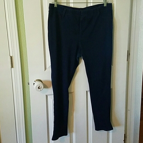 Dark blue jeggings