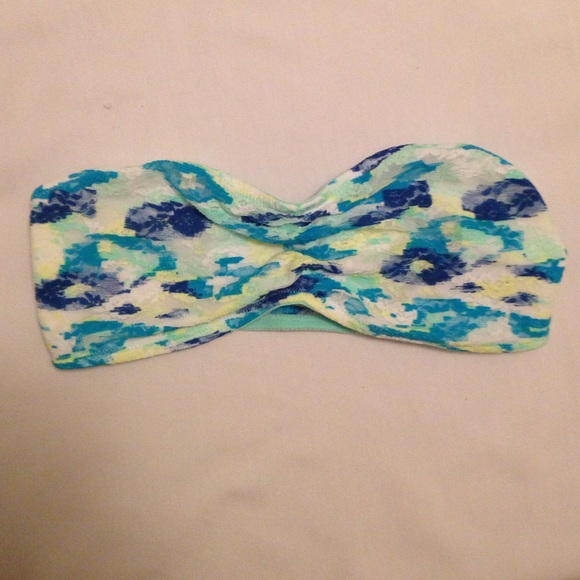 Victoria's Secret Pink bandeau bra