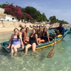 Meet your Posher, Katelyn