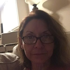 Meet your Posher, Lucy