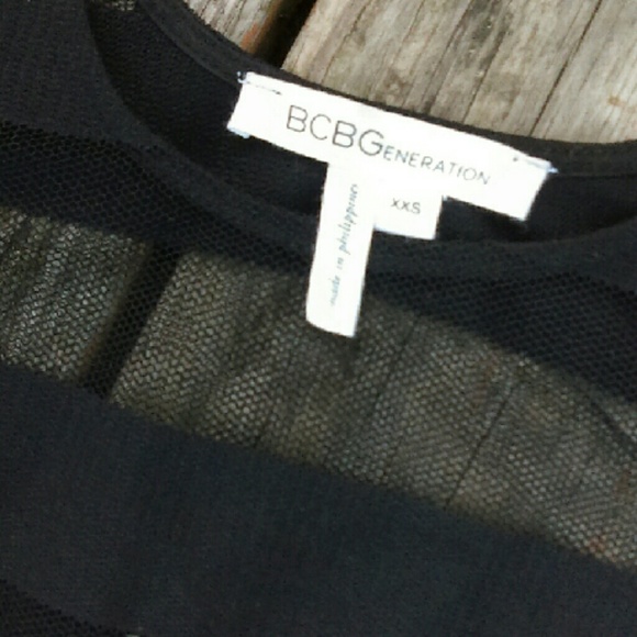 BCBGeneration Semisheer Crop Top - Picture 3 of 4