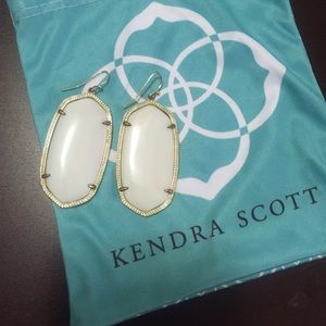 Kendra Scott Danielle Earrings