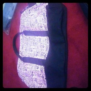 VICTORIA SECRET PINK BAG:The Velvet Closet