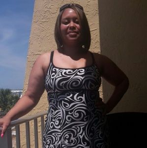 Meet your Posher, Latoya