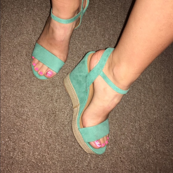 Teal Pacsun Wedges. Size 8. - Picture 2 of 3
