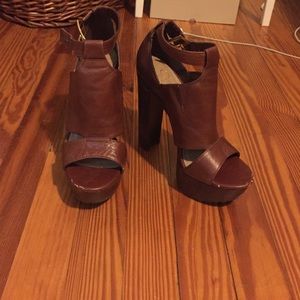 Jessica Simpson brown leather platforms
