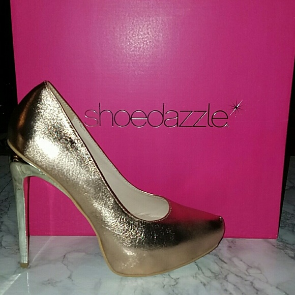 PERFECT FOR HOLIDAYS ROSE GOLD HEELS