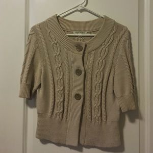 Scoop neck, buttoned short sleeve cardigan