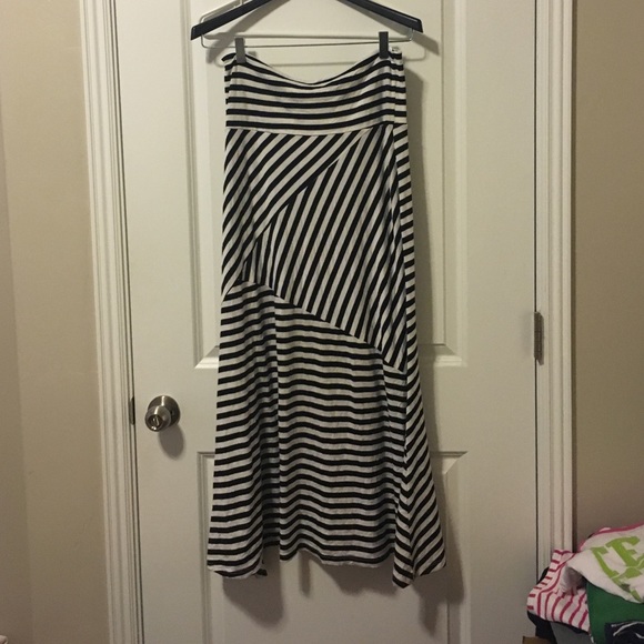 Asymmetrical striped maxi skirt