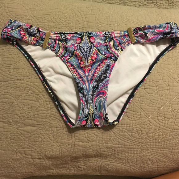 *RARE* Pretty paisley Victoria's Secret bottoms