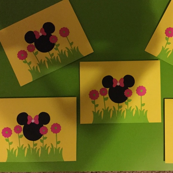 Meet your Posher, Akia - Picture 2 of 3